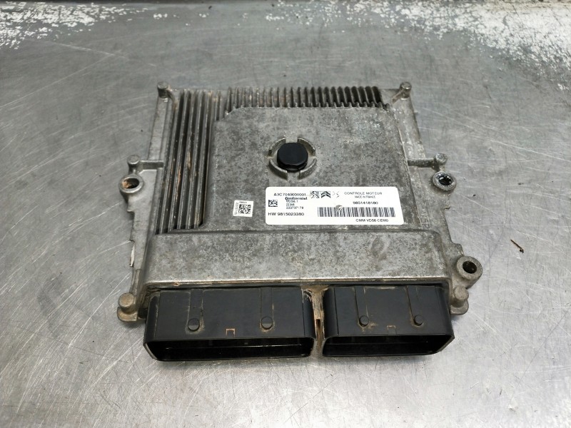 Recambio de centralita motor uce para opel corsa f referencia OEM IAM 9851418180 HW9815023380 223737178 A3C7040000001