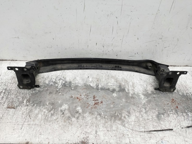 Recambio de refuerzo paragolpes delantero para seat leon (1p1) referencia OEM IAM   