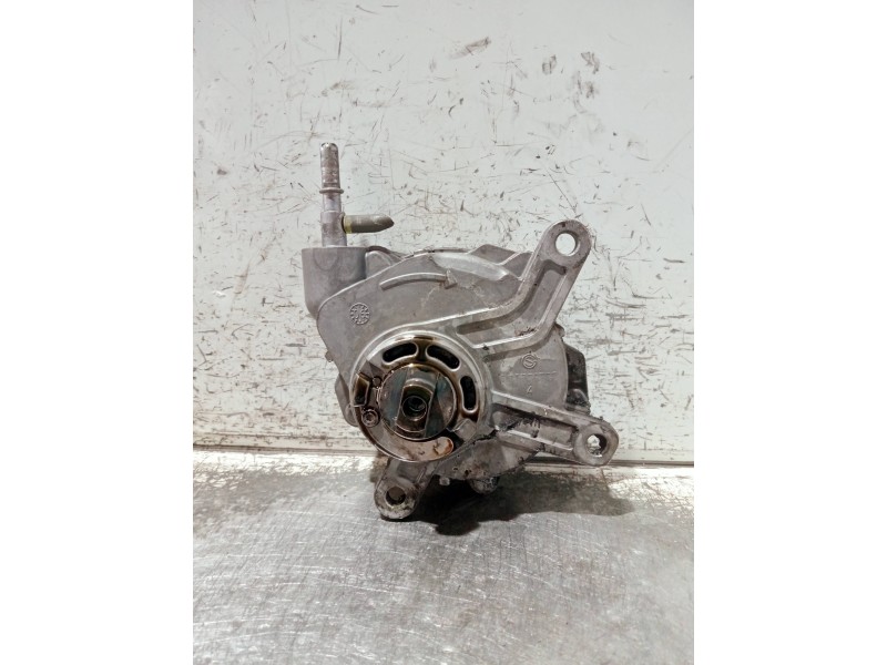 Recambio de depresor freno / bomba vacio para toyota corolla verso (r1) referencia OEM IAM 18090699  