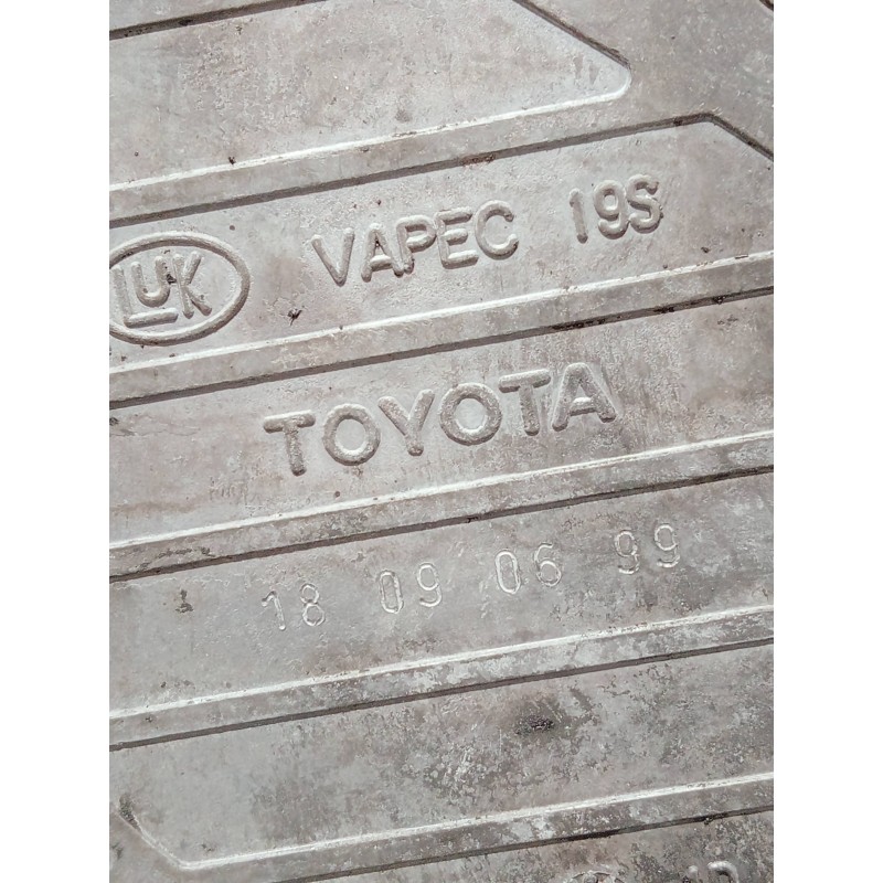 Recambio de depresor freno / bomba vacio para toyota corolla verso (r1) referencia OEM IAM 18090699  