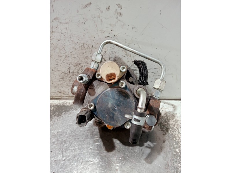 Recambio de bomba inyeccion para toyota corolla verso (r1) referencia OEM IAM 221000R010 HU2940000314 DENSO