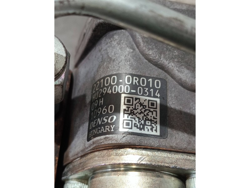 Recambio de bomba inyeccion para toyota corolla verso (r1) referencia OEM IAM 221000R010 HU2940000314 DENSO