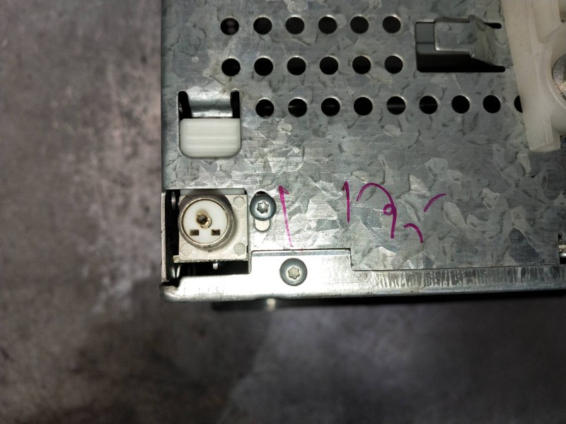 Recambio de sistema audio / radio cd para land rover freelander referencia OEM IAM M058642 4CFF18C838AC 