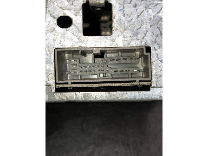 Recambio de sistema audio / radio cd para land rover freelander referencia OEM IAM M058642 4CFF18C838AC 