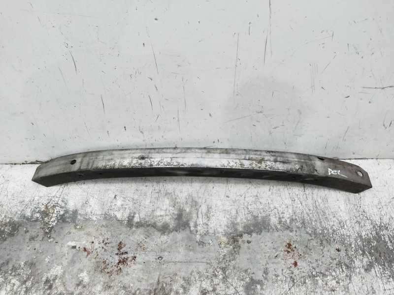 Recambio de refuerzo paragolpes delantero para land rover freelander referencia OEM IAM CH1886  