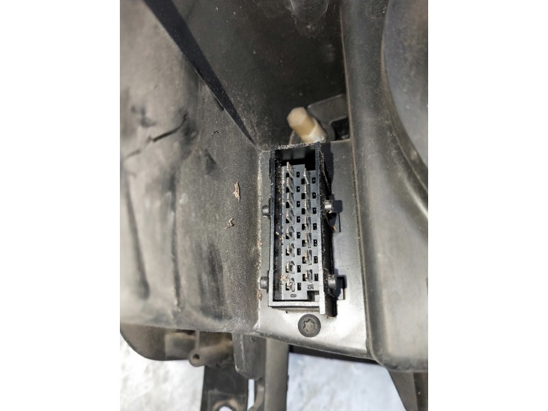 Recambio de faro izquierdo para peugeot 407 sw st confort pack referencia OEM IAM 0301213271 1307329095 9641944280