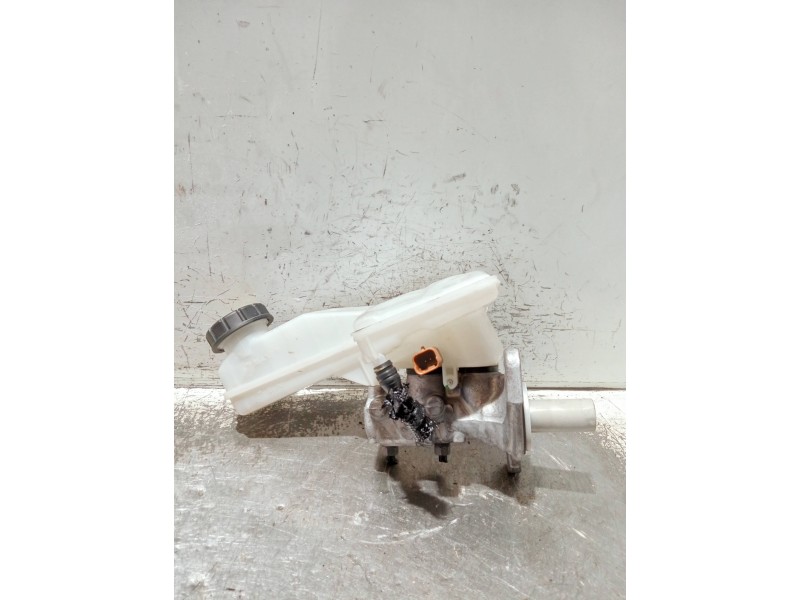 Recambio de bomba freno para opel corsa f referencia OEM IAM A005P990 32672071 