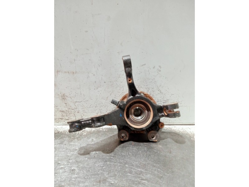 Recambio de mangueta delantera derecha para opel corsa f referencia OEM IAM   