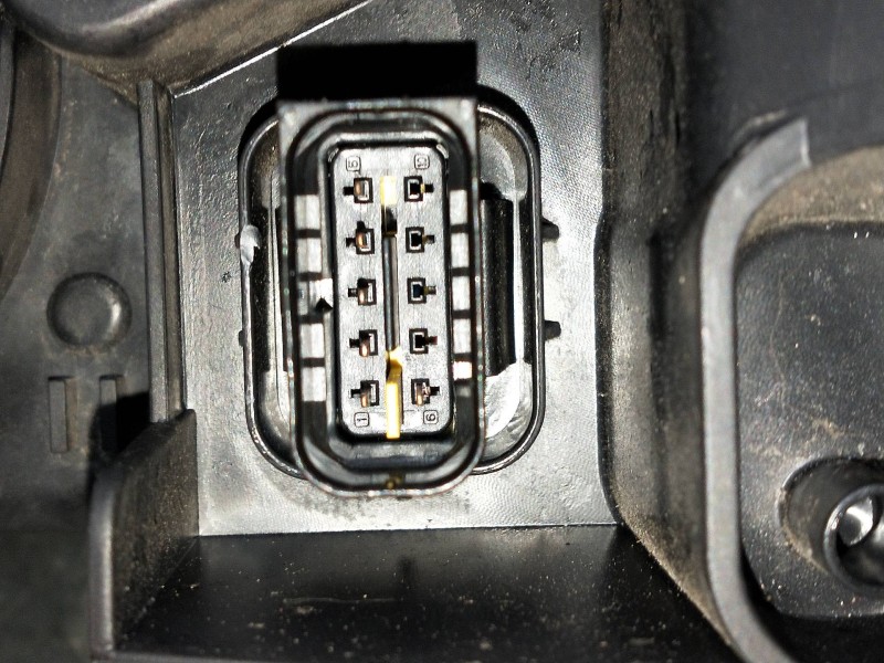 Recambio de faro derecho para citroen c4 picasso referencia OEM IAM 9675974980 580031750000471909999 