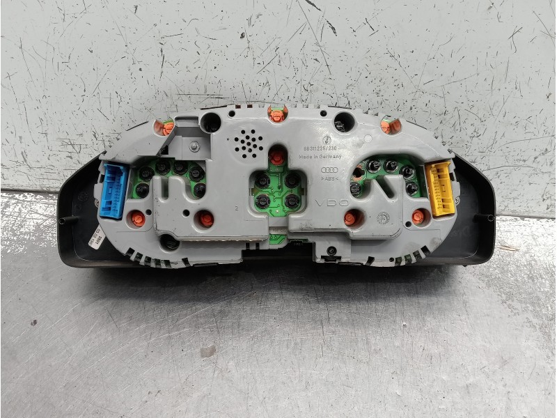 Recambio de cuadro instrumentos para audi a4 berlina (b5) 1.9 tdi referencia OEM IAM 110008835001  
