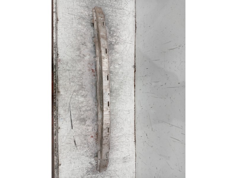 Recambio de refuerzo paragolpes delantero para audi a4 berlina (b5) 1.9 tdi referencia OEM IAM   