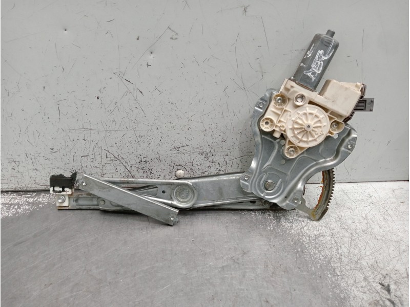 Recambio de elevalunas delantero izquierdo para toyota avensis berlina (t25) 2.0 d4-d executive berlina (5-ptas.) referencia OEM