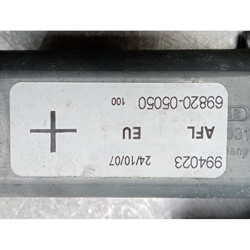 Recambio de elevalunas delantero izquierdo para toyota avensis berlina (t25) 2.0 d4-d executive berlina (5-ptas.) referencia OEM