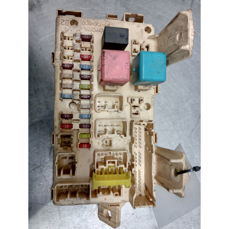 Recambio de caja reles / fusibles para toyota avensis berlina (t25) 2.0 d4-d executive berlina (5-ptas.) referencia OEM IAM 0709