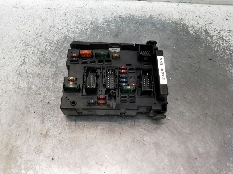 Recambio de caja reles / fusibles para peugeot 307 (s1) referencia OEM IAM 9650663880BSMB5  VER FOTOS