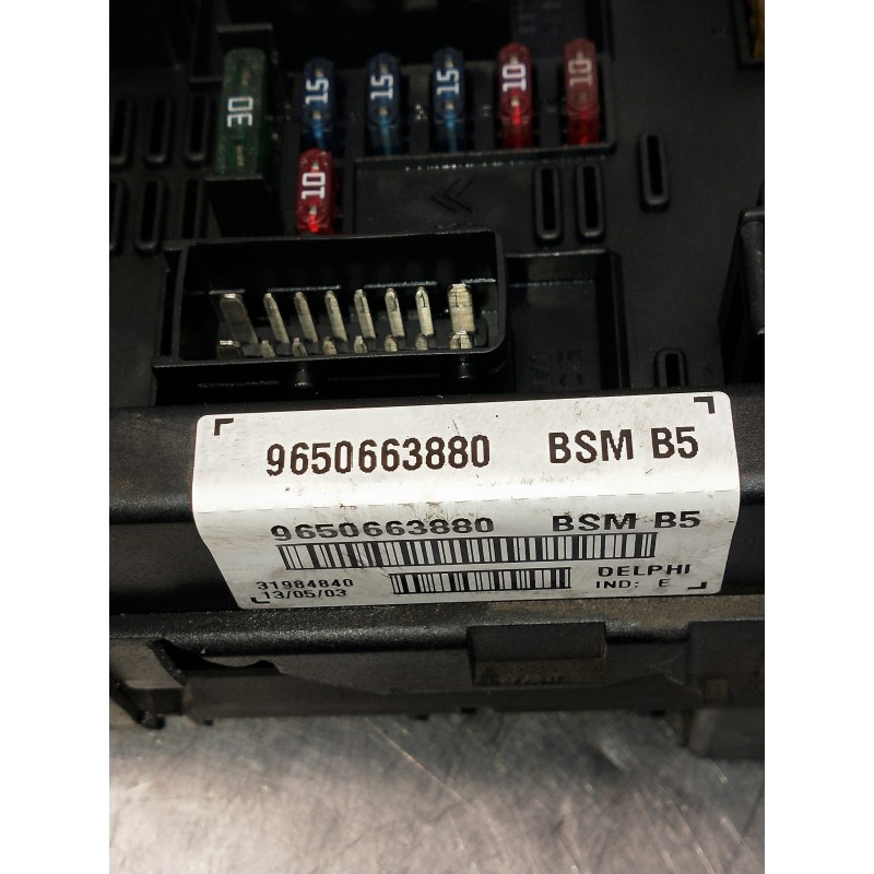 Recambio de caja reles / fusibles para peugeot 307 (s1) referencia OEM IAM 9650663880BSMB5  VER FOTOS
