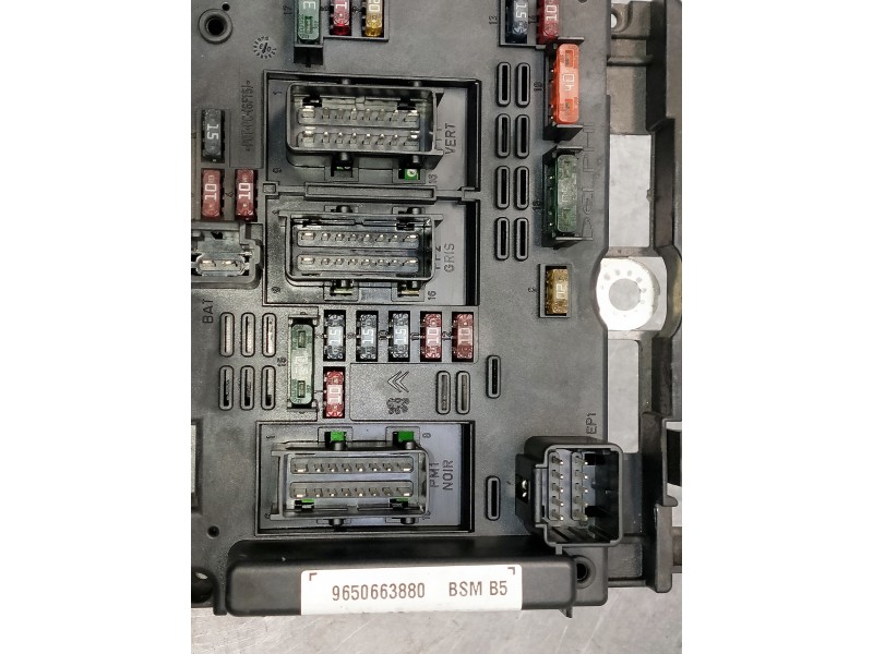 Recambio de caja reles / fusibles para peugeot 307 (s1) referencia OEM IAM 9650663880BSMB5  VER FOTOS