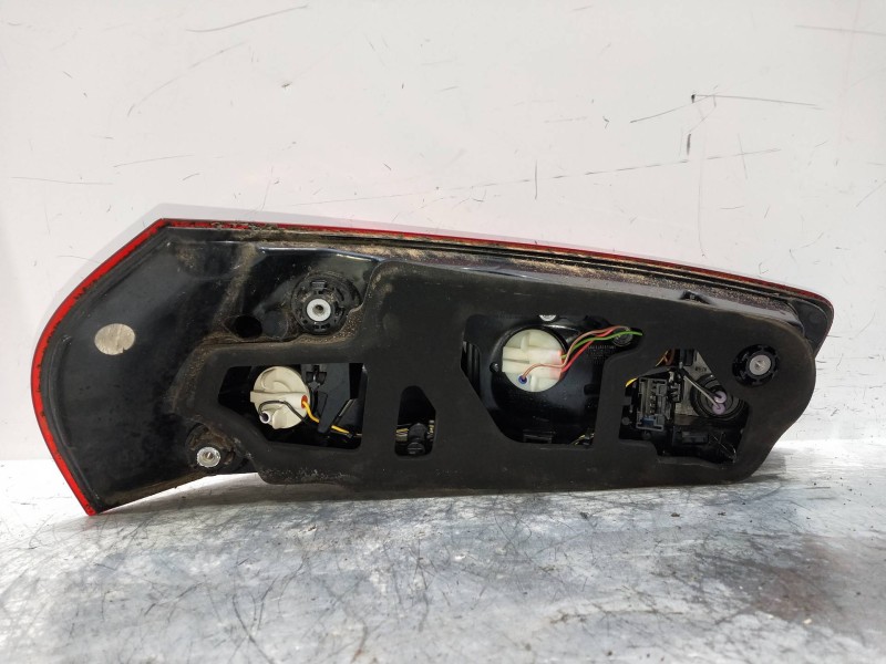 Recambio de piloto trasero derecho para citroen c4 picasso referencia OEM IAM   