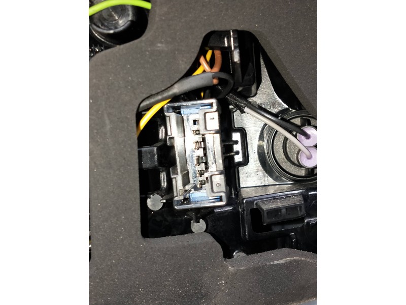 Recambio de piloto trasero derecho para citroen c4 picasso referencia OEM IAM   