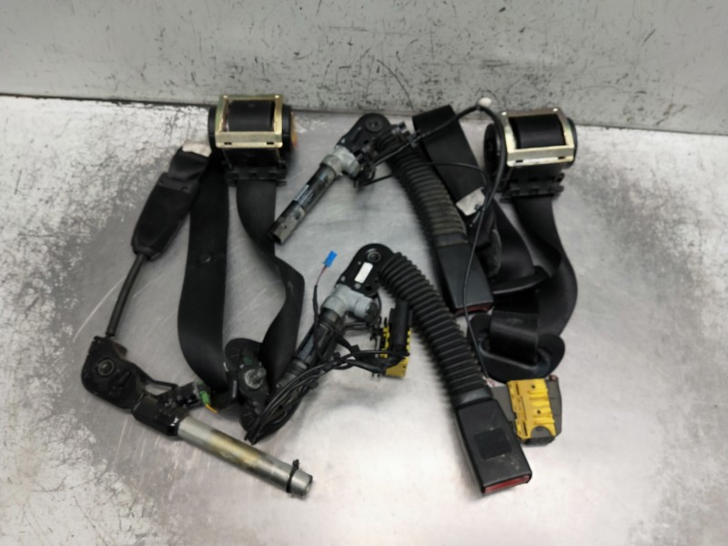 Recambio de juego cinturones delantero para bmw serie 5 berlina (e60) 530d referencia OEM IAM 601629600 601629800 4P