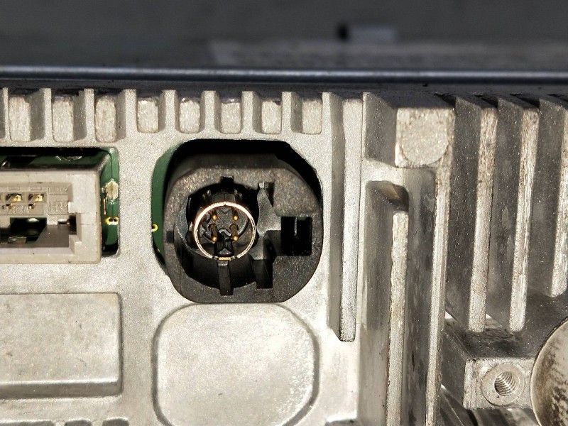 Recambio de sistema audio / radio cd para citroen c4 picasso referencia OEM IAM 9810485780  