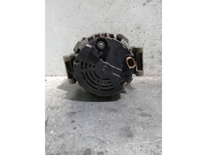 Recambio de alternador para audi a4 berlina (8e) referencia OEM IAM 06B903016AF  
