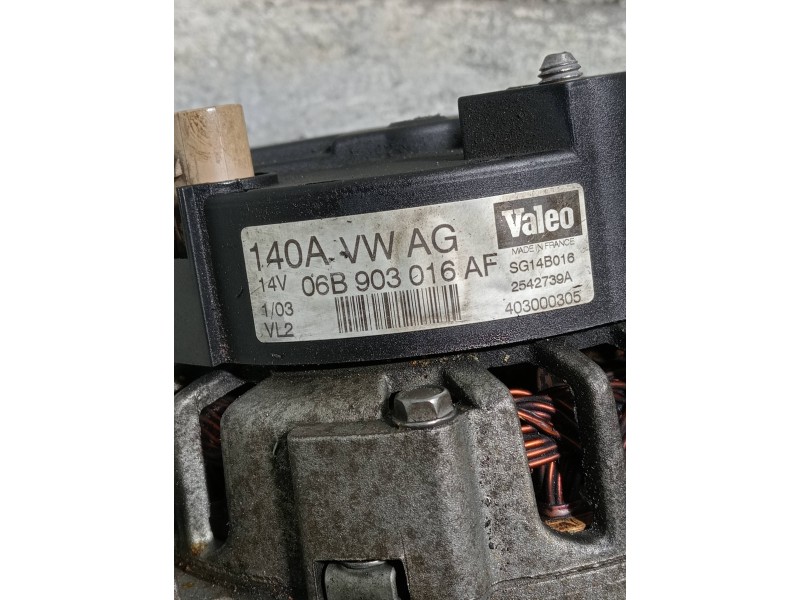 Recambio de alternador para audi a4 berlina (8e) referencia OEM IAM 06B903016AF  