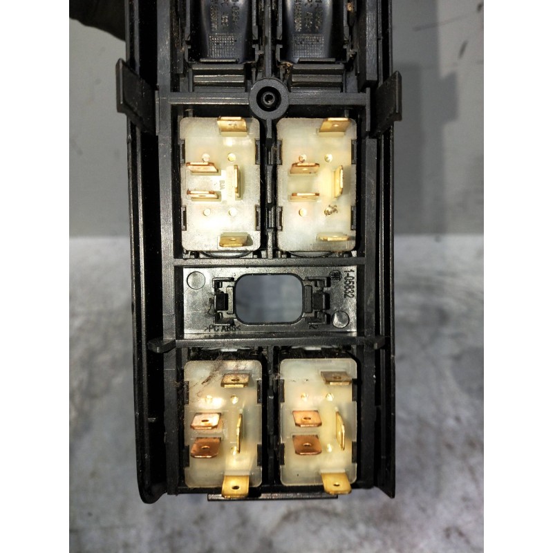 Recambio de mando elevalunas delantero izquierdo para mercedes vaneo (w414) furgoneta compacta referencia OEM IAM A4146600639  4