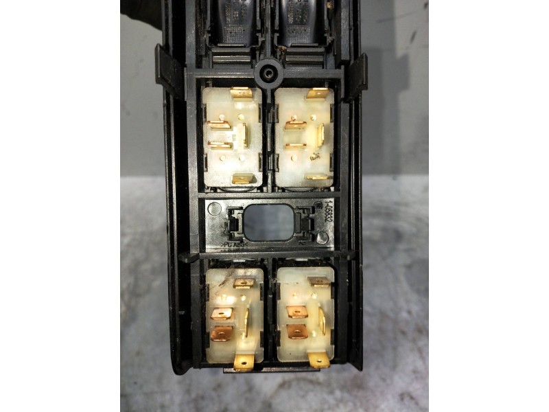 Recambio de mando elevalunas delantero izquierdo para mercedes vaneo (w414) furgoneta compacta referencia OEM IAM A4146600639  4