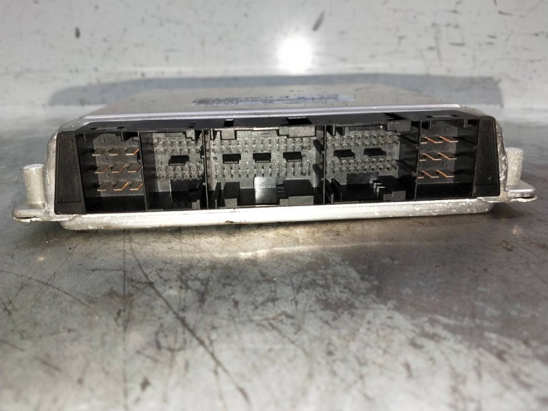 Recambio de centralita motor uce para mercedes vaneo (w414) furgoneta compacta referencia OEM IAM A0285451732  