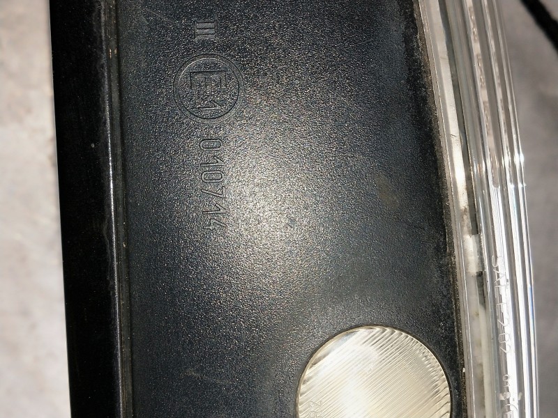 Recambio de retrovisor derecho para volkswagen touareg (7la) referencia OEM IAM 010714  