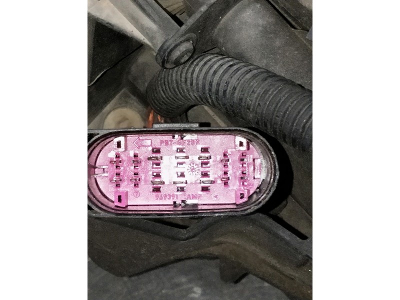 Recambio de faro derecho para volkswagen touareg (7la) referencia OEM IAM   