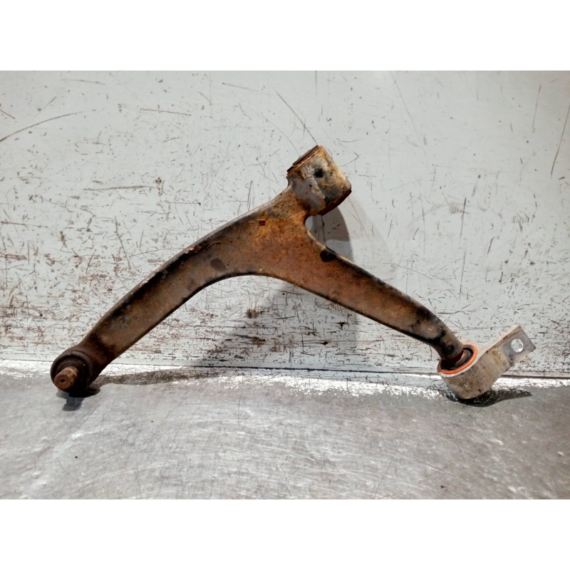 Recambio de brazo suspension inferior delantero izquierdo para citroen xsara picasso referencia OEM IAM   
