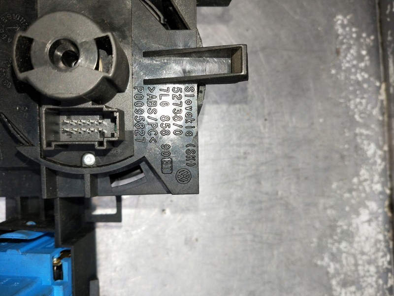 Recambio de mando luces para volkswagen touareg (7la) referencia OEM IAM 7L6858903T  INTERRUPTOR