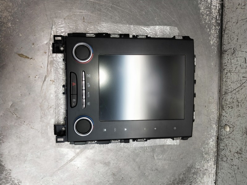 Recambio de pantalla multifuncion para renault megane iv berlina 5p referencia OEM IAM 28090974  