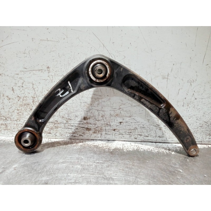 Recambio de brazo suspension inferior delantero izquierdo para citroen c4 coupe referencia OEM IAM   