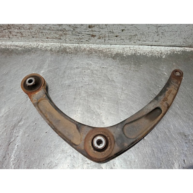 Recambio de brazo suspension inferior delantero izquierdo para citroen c4 coupe referencia OEM IAM   