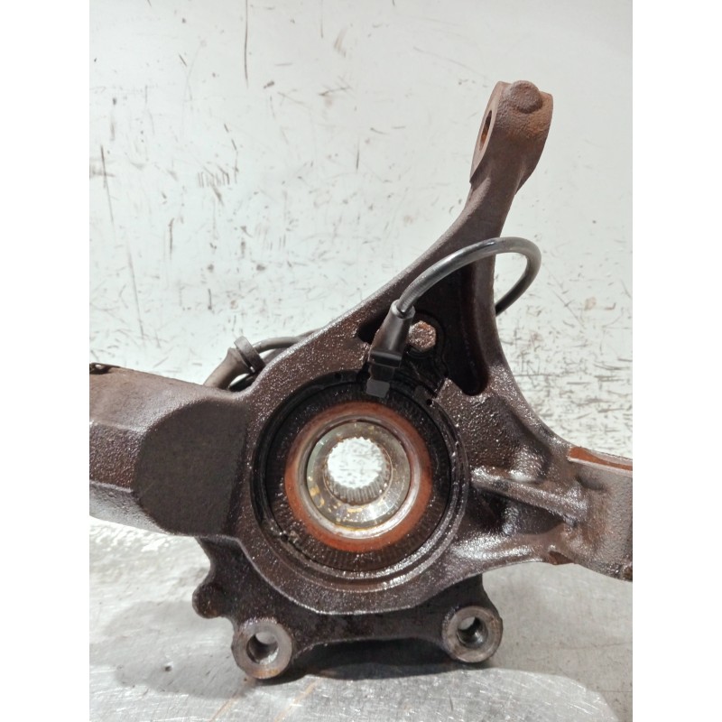 Recambio de mangueta delantera izquierda para citroen c4 coupe referencia OEM IAM   