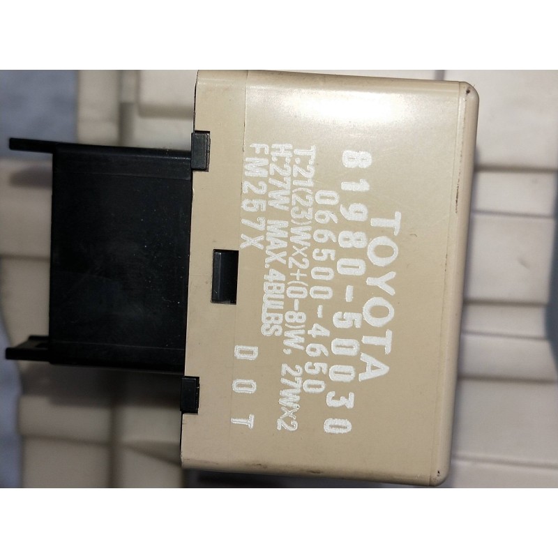 Recambio de caja reles / fusibles para toyota rav 4 (a2) referencia OEM IAM 8198050030 0665004650 