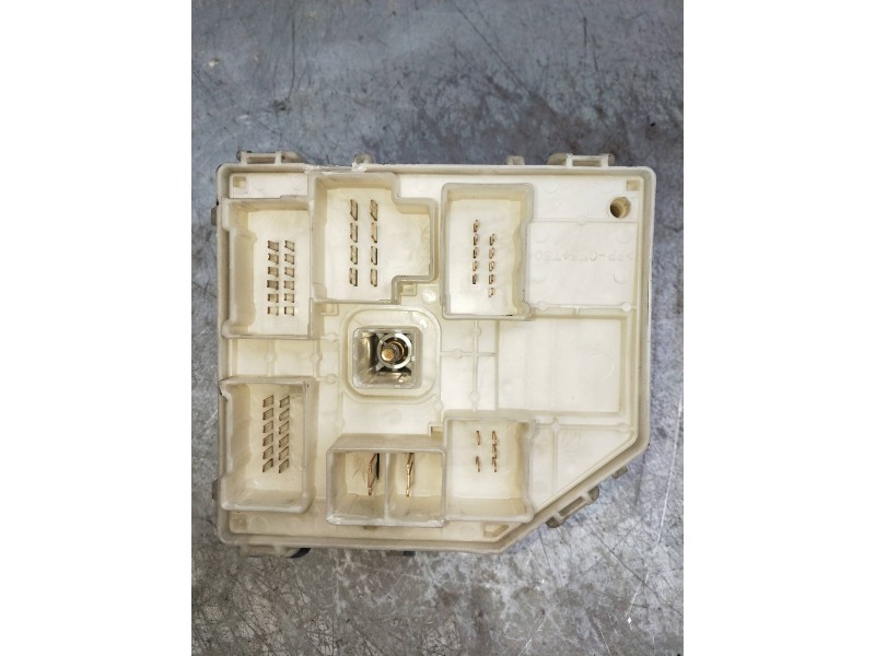 Recambio de caja reles / fusibles para toyota rav 4 (a2) referencia OEM IAM 9098702012 1567000870 