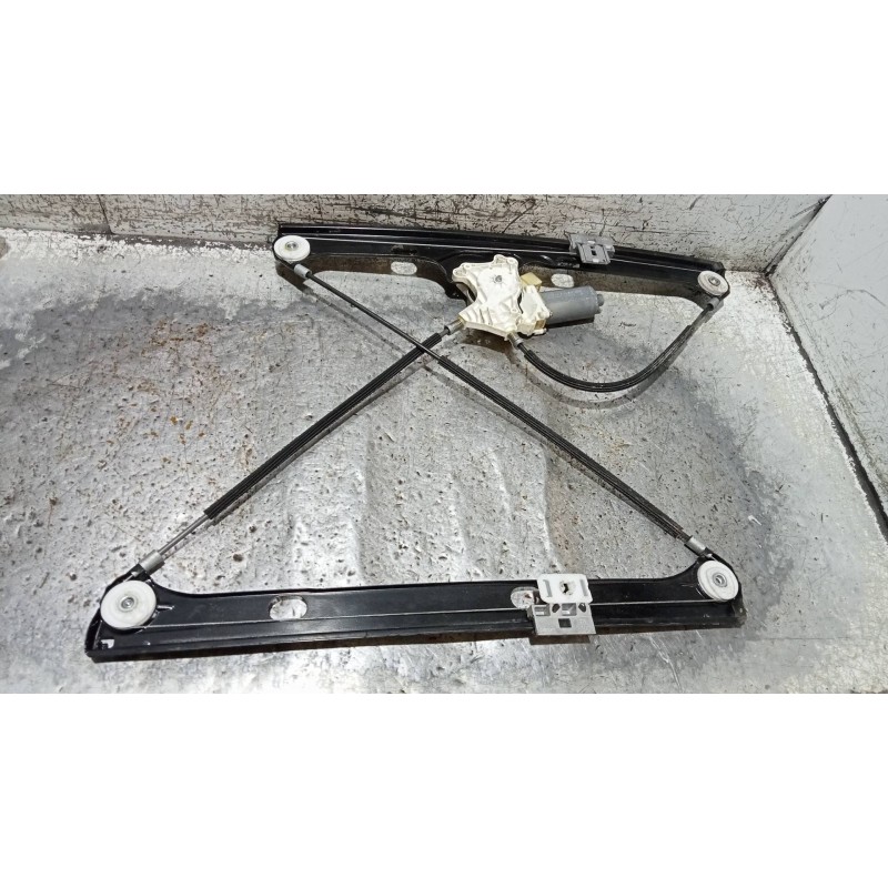 Recambio de elevalunas delantero derecho para mercedes vaneo (w414) furgoneta compacta 1.6 cat referencia OEM IAM A4147200646  
