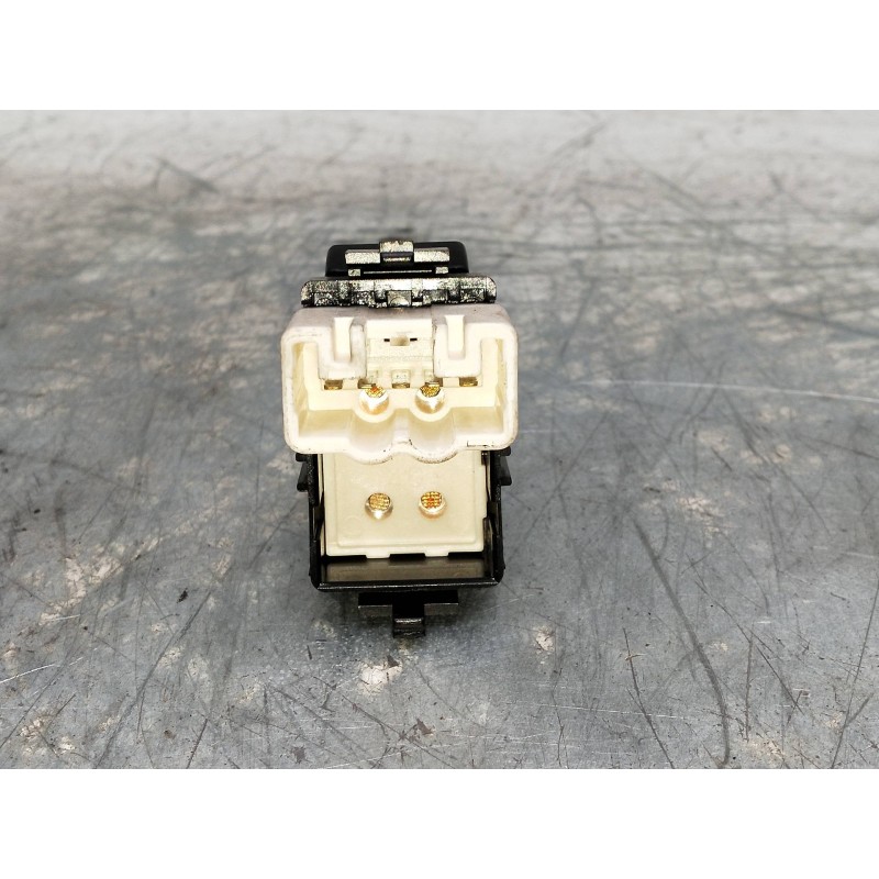 Recambio de mando elevalunas delantero derecho para toyota rav 4 (a2) referencia OEM IAM   3P