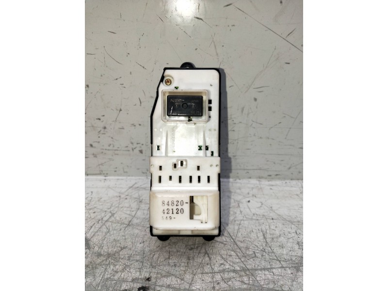 Recambio de mando elevalunas delantero izquierdo para toyota rav 4 (a2) referencia OEM IAM 8482045720  3P