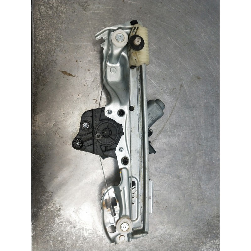 Recambio de elevalunas trasero izquierdo para renault megane iv berlina 5p referencia OEM IAM 430106F0 1905140319191. C89711100 