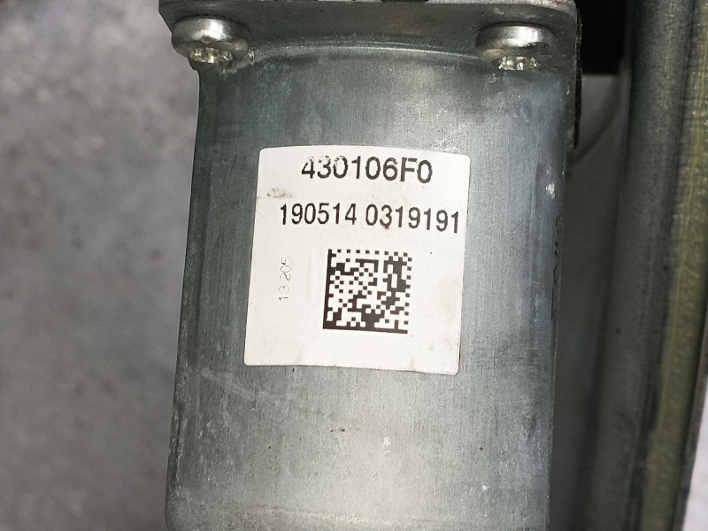 Recambio de elevalunas trasero izquierdo para renault megane iv berlina 5p referencia OEM IAM 430106F0 1905140319191. C89711100 