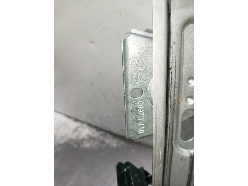 Recambio de elevalunas trasero izquierdo para renault megane iv berlina 5p referencia OEM IAM 430106F0 1905140319191. C89711100 