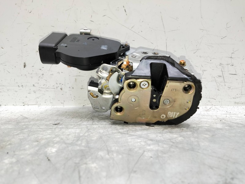 Recambio de motor cierre centralizado delantero derecho para toyota rav 4 (a2) referencia OEM IAM   3P