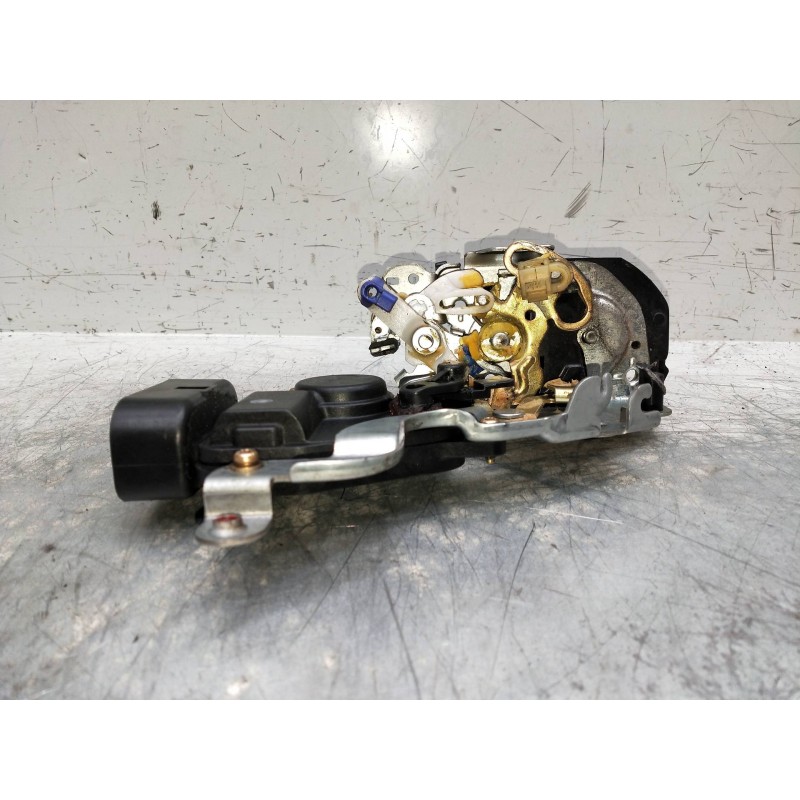 Recambio de motor cierre centralizado delantero derecho para toyota rav 4 (a2) referencia OEM IAM   3P