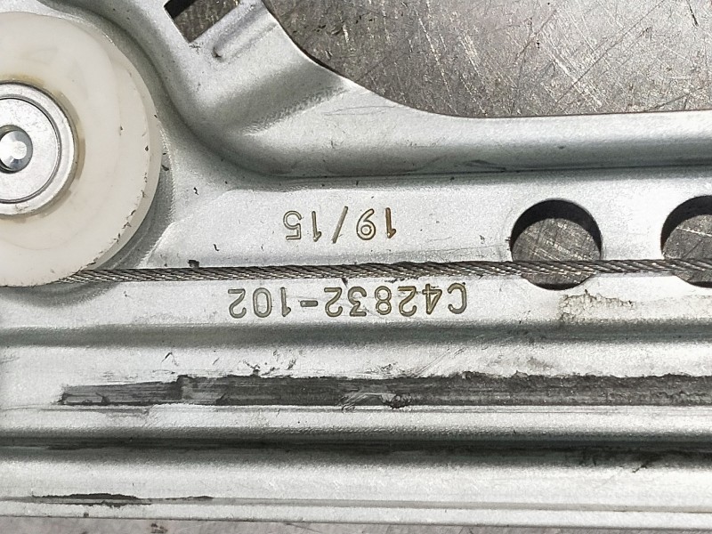 Recambio de elevalunas delantero derecho para renault megane iv berlina 5p referencia OEM IAM 430106F0 1905090954472 5P