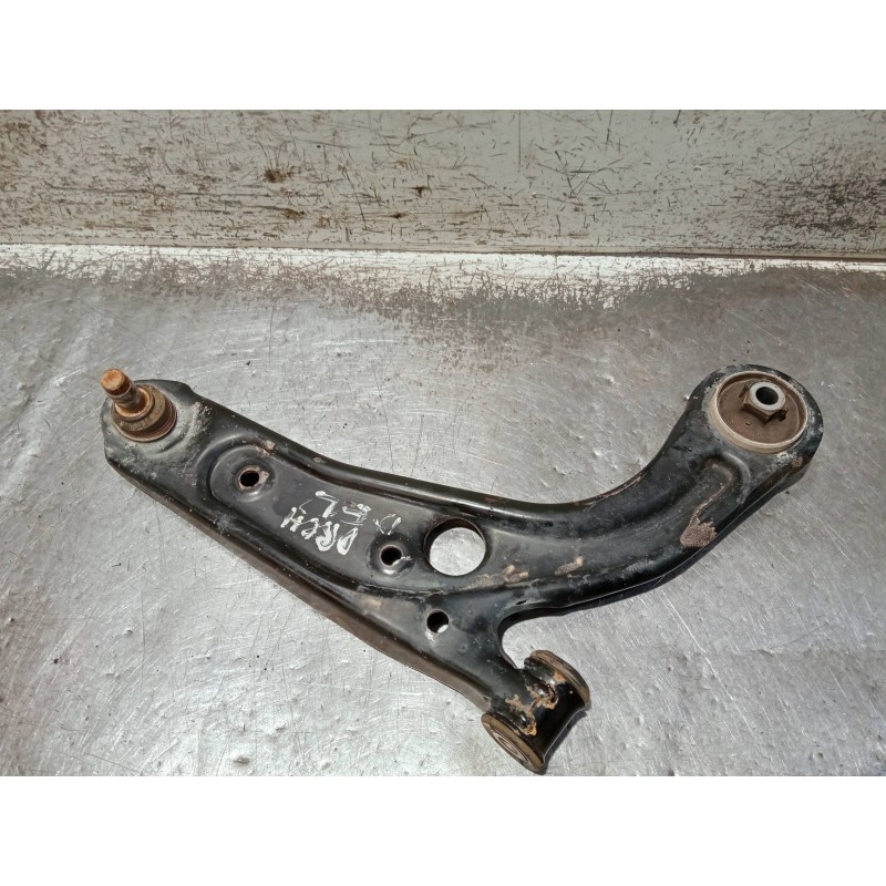 Recambio de brazo suspension inferior delantero derecho para fiat 500 312 1.0 hybrid referencia OEM IAM 00520139610  
